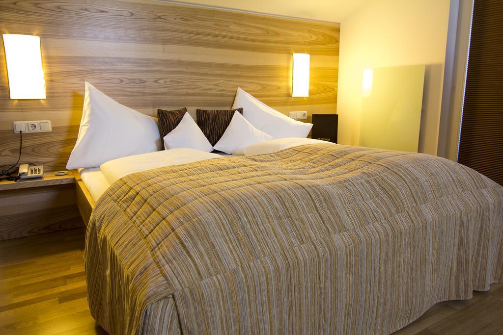 Aktivhotel Foettinger شتاينباخ آم أترزي المظهر الخارجي الصورة